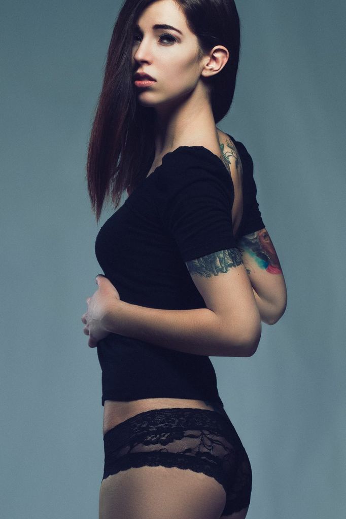 Female model photo shoot of Ashley Ogburn