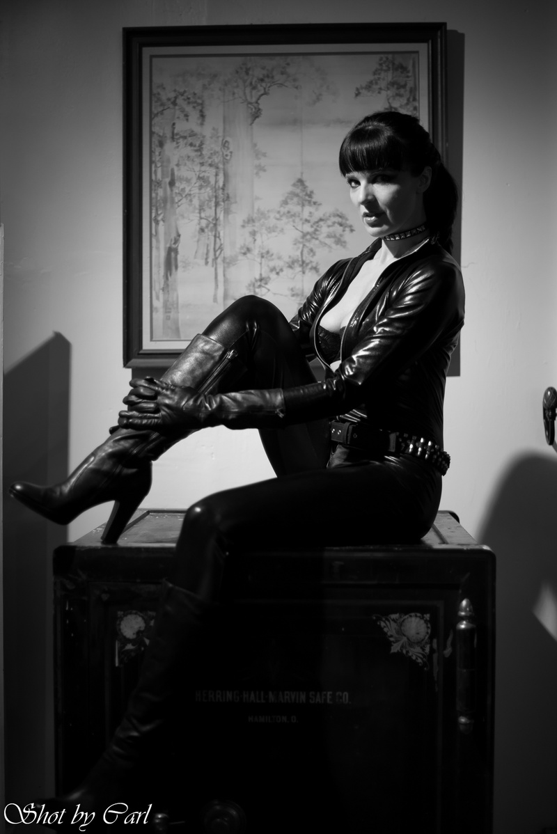 Female model photo shoot of Meg Richmond by Carl Chen