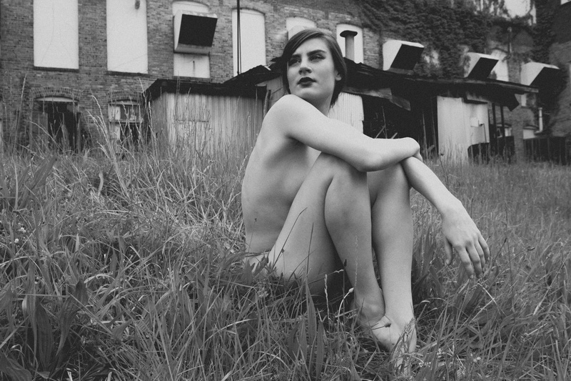 Female model photo shoot of Ida Saint-Luc by Grant Beecher Photo