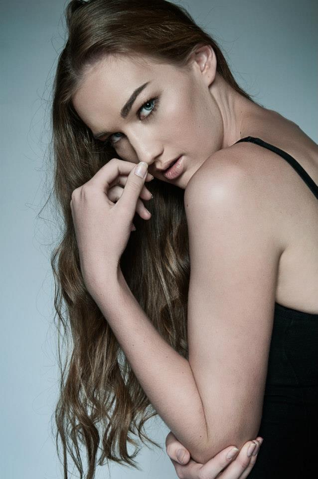 Female model photo shoot of Kylie Nolan Make-up art in Toowoomba