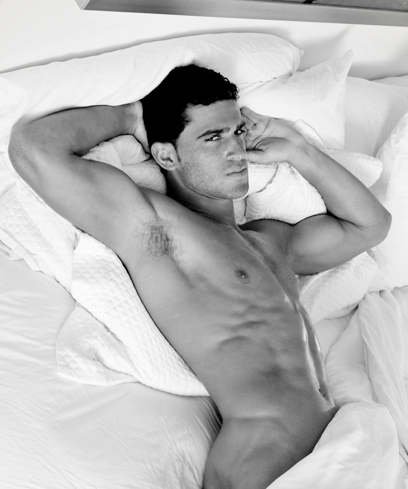Male model photo shoot of David Arnot in Miami