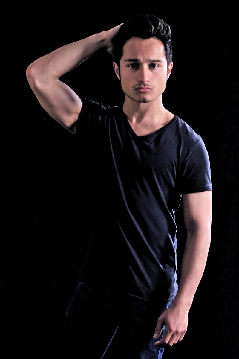 Male model photo shoot of Diordonovan