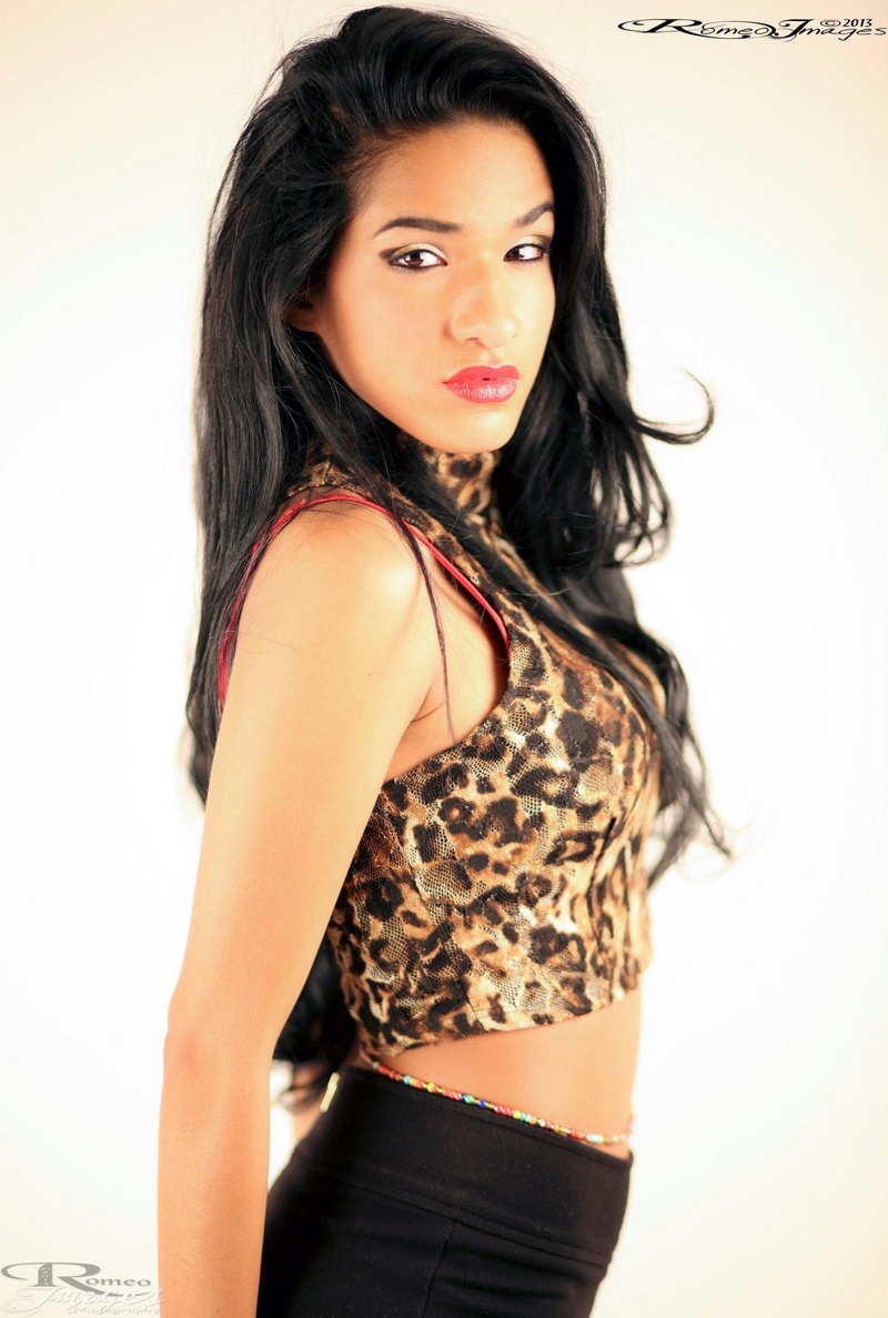Female model photo shoot of Kirelis Rodriguez