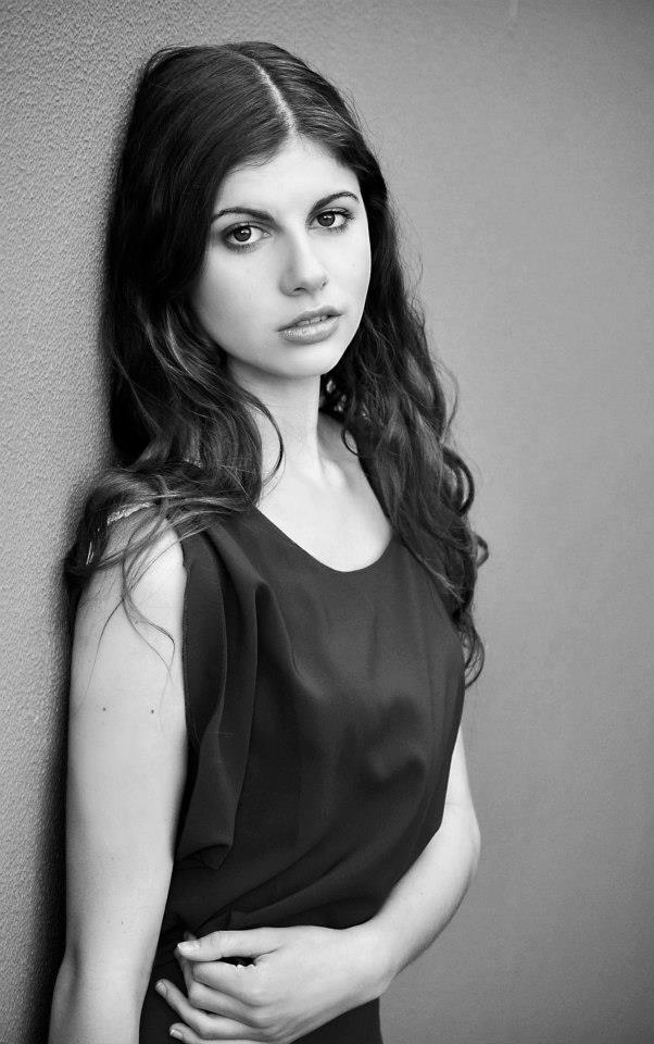 Female model photo shoot of Chiara Charlotte