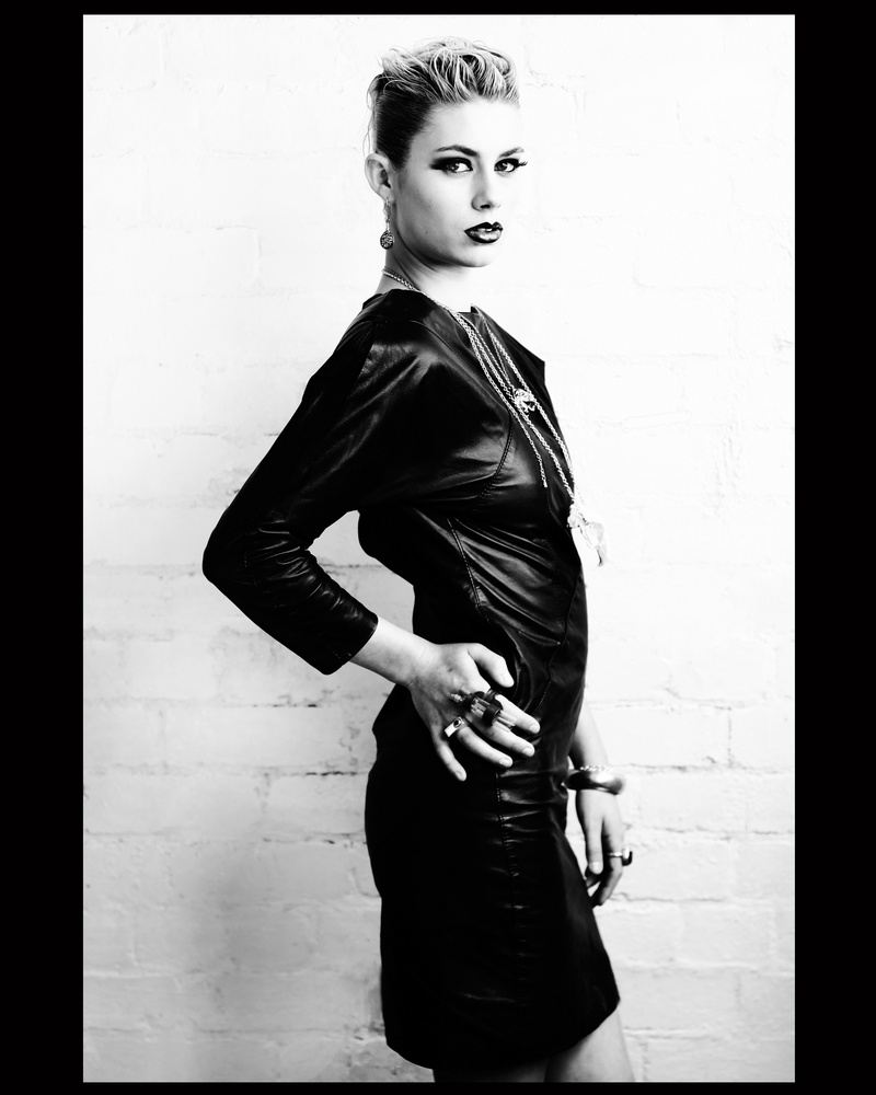 Female model photo shoot of Alexandra Bullot