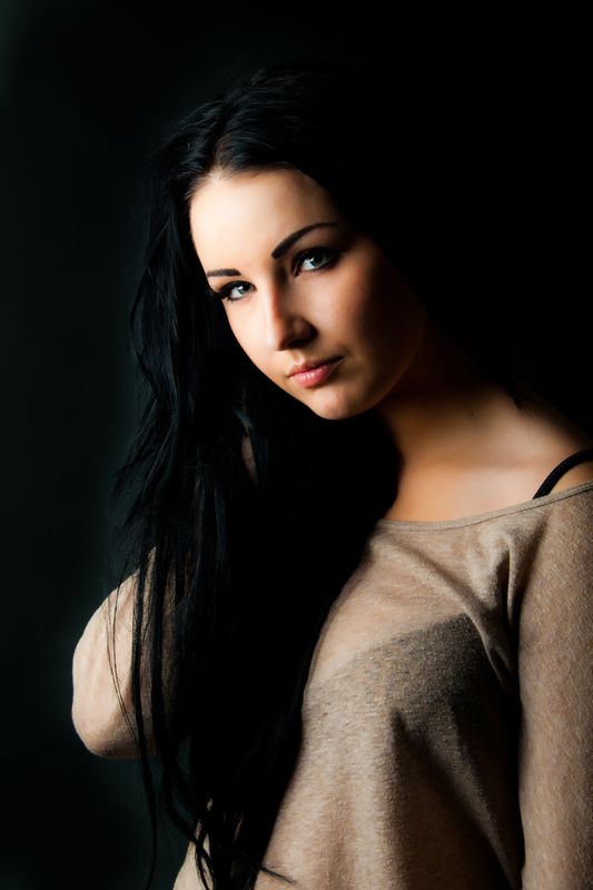 Female model photo shoot of simone dol-lar rosa