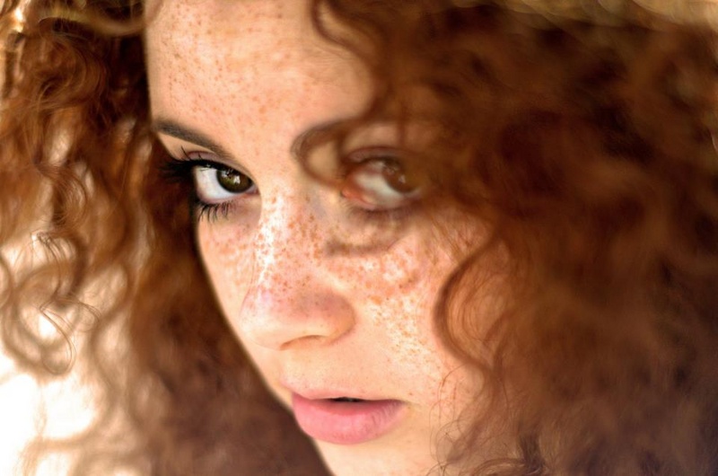 Female model photo shoot of kate gell