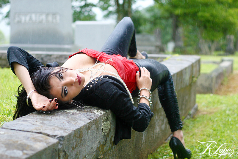 Female model photo shoot of Serenity_Love by RLopez aka Creeper in Salem,OR