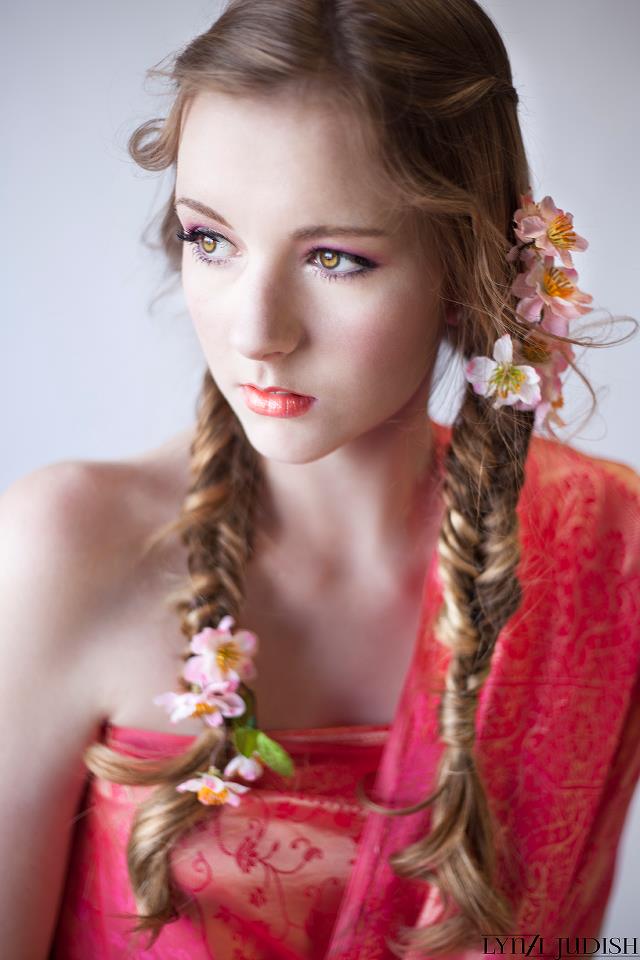 Female model photo shoot of Moll Arp