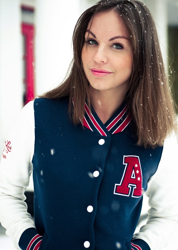 Female model photo shoot of Olga Mily