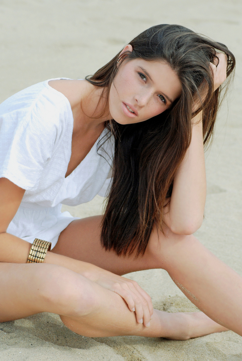 Female model photo shoot of Maria Jose Castillo Ph