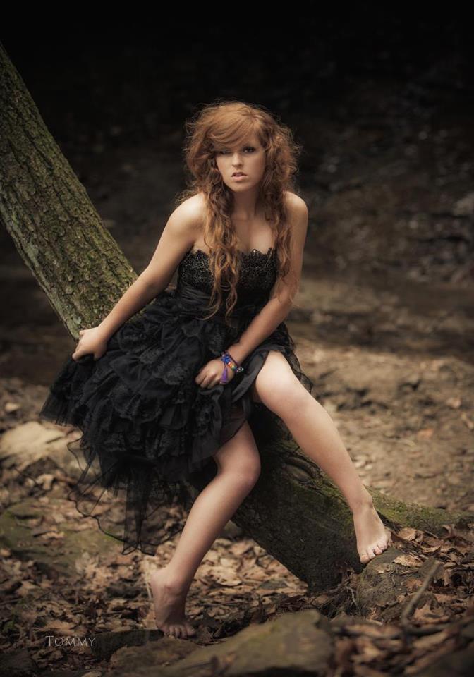 Female model photo shoot of Gidgett Marie by Tomm Photography