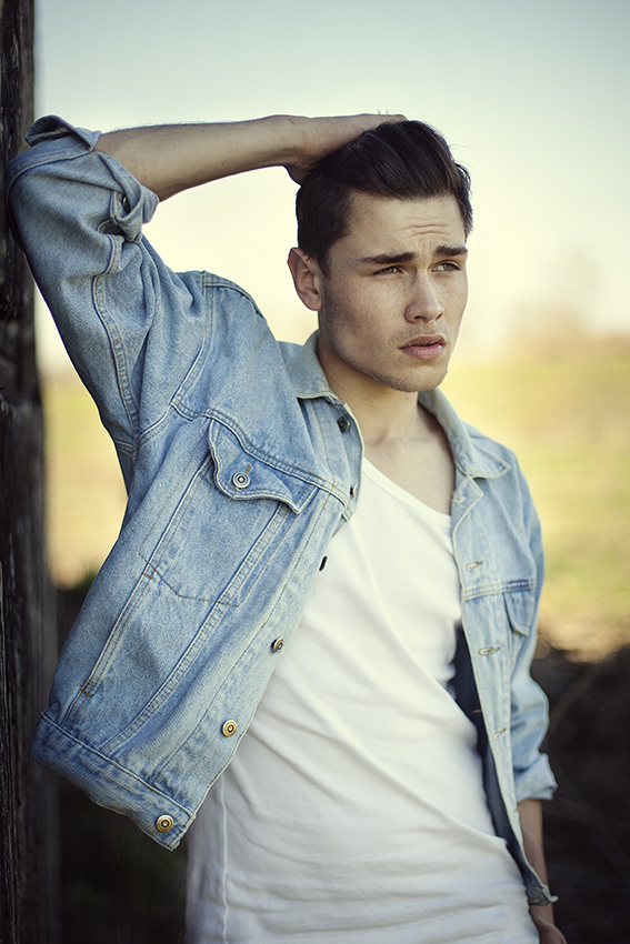 Male model photo shoot of mattbortli