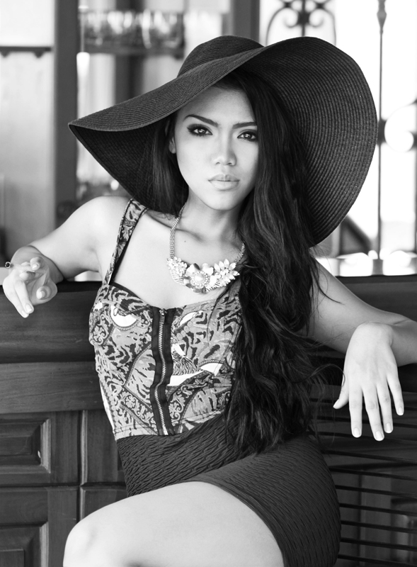 Female model photo shoot of Nicole Siao