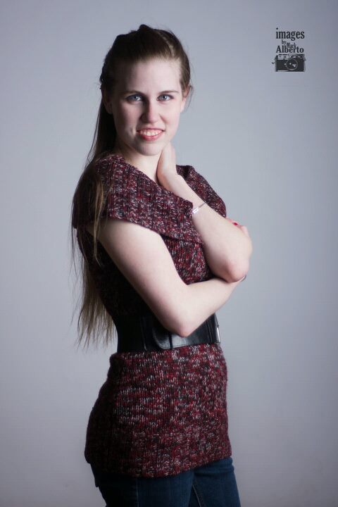 Female model photo shoot of DevonLarsen