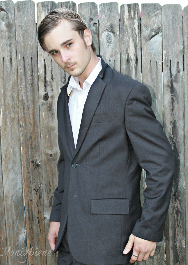 Male model photo shoot of Nicholas Rice