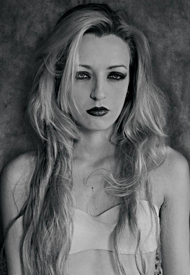 Female model photo shoot of Terry Palamara
