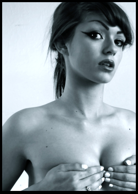 Female model photo shoot of EriKa Charms