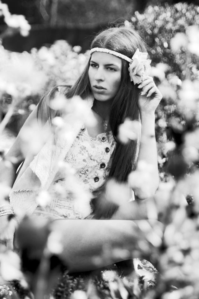Female model photo shoot of Rebecca Magdalena