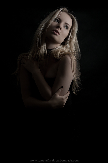 Female model photo shoot of SylwiaP