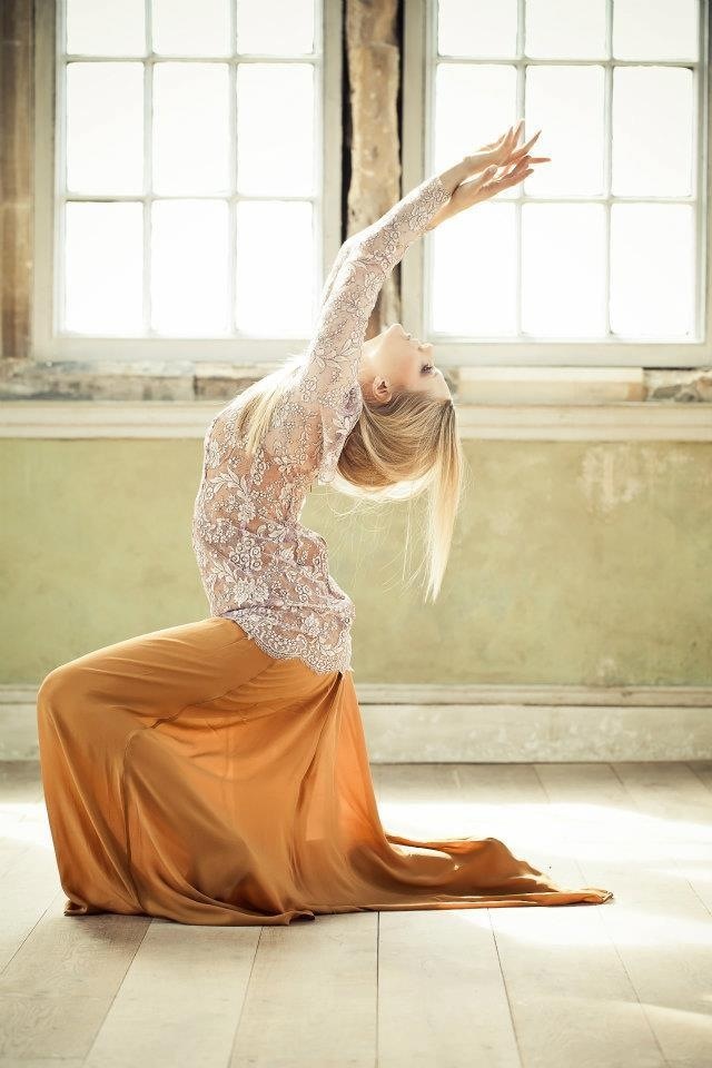 Female model photo shoot of lisa bostock