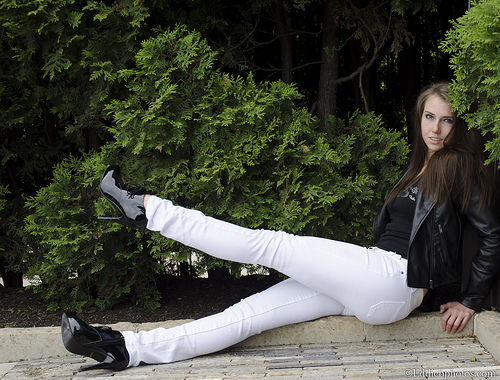 Female model photo shoot of Kamila M