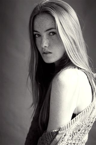 Female model photo shoot of Fran Harper