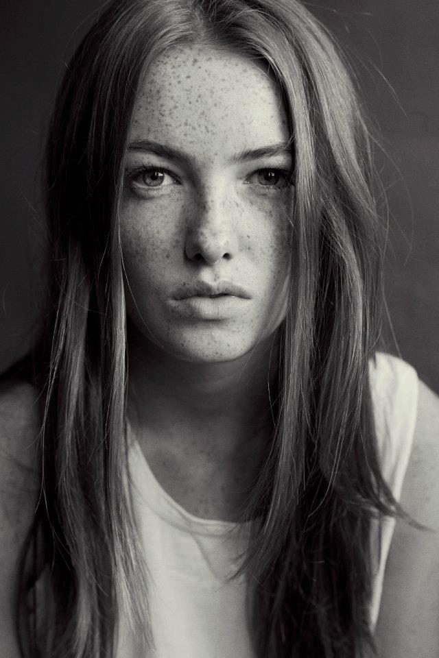 Female model photo shoot of Fran Harper