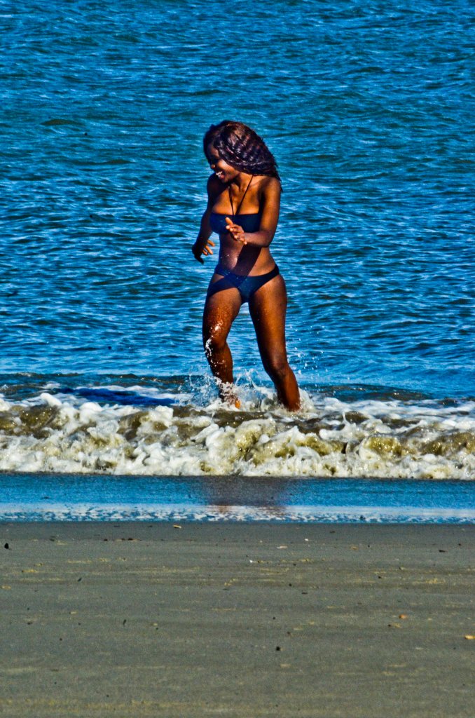 Female model photo shoot of Exxotic_africanbeauty in Tybee Island