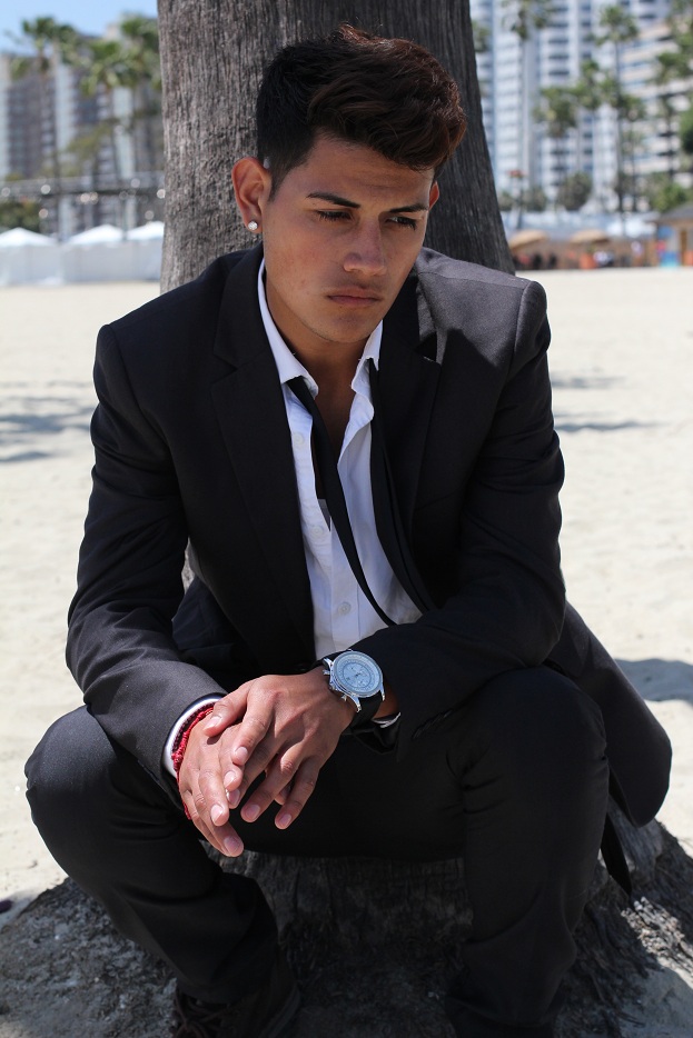 Male model photo shoot of Mario Navarro