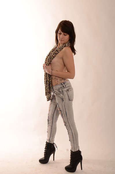 Female model photo shoot of Airianna Raine