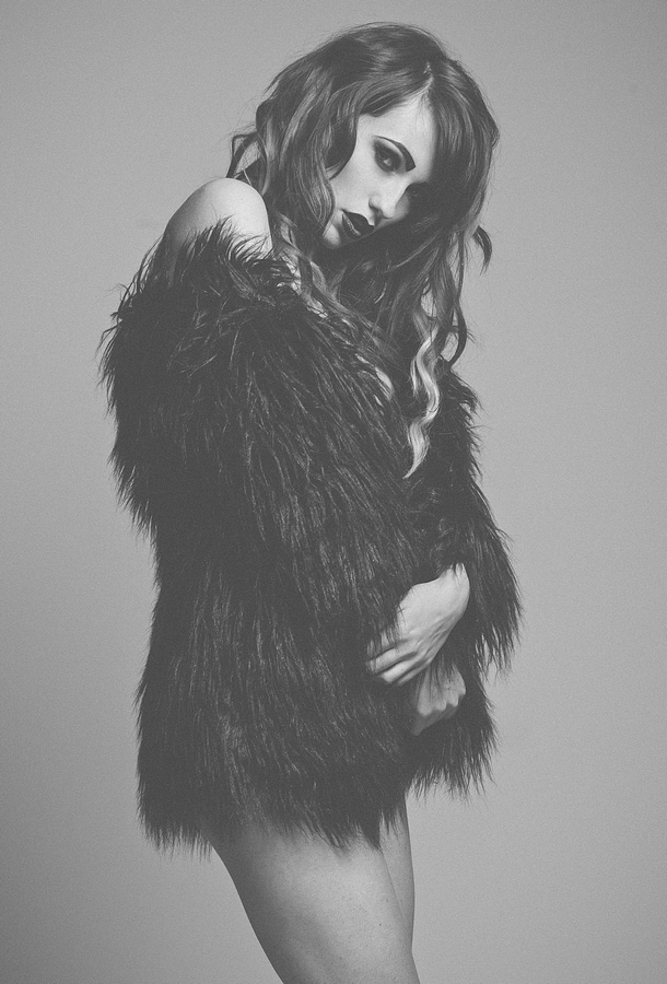 Female model photo shoot of Arielle Fox