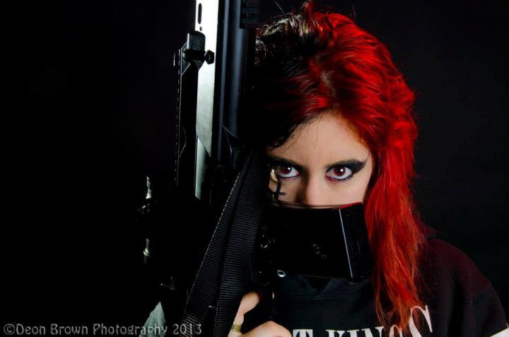 Female model photo shoot of HarleyQuinn SoloChaos