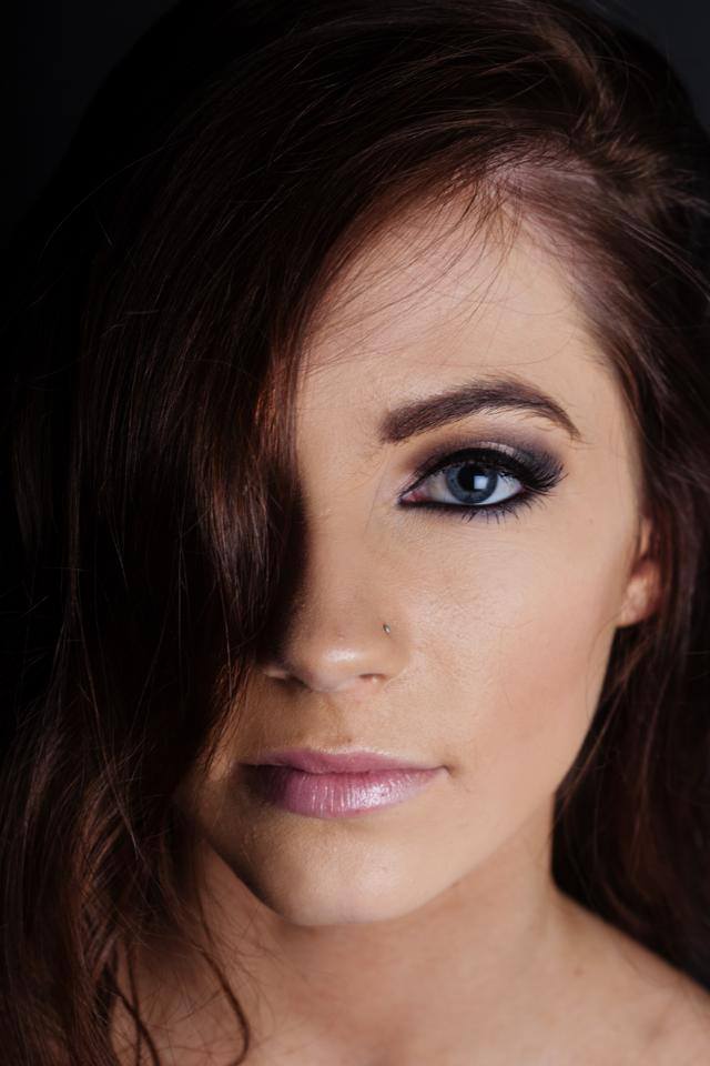 Female model photo shoot of jess grender makeup