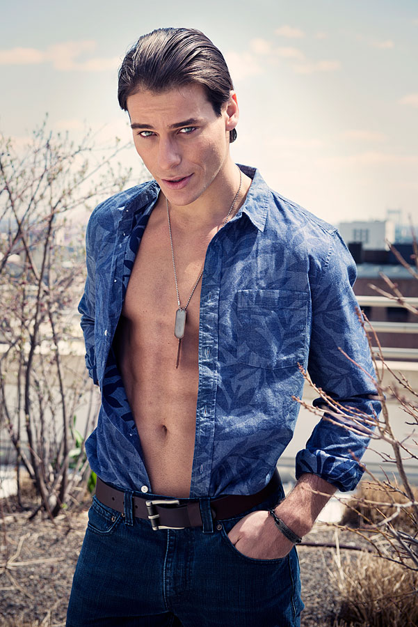 Male model photo shoot of Stefan Apostolov