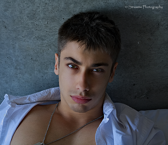 Male model photo shoot of Dezhire