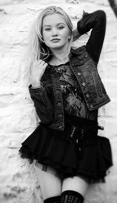 Female model photo shoot of Mila Miu in Edinburgh