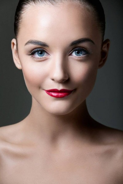 Female model photo shoot of Magnetik Make-up
