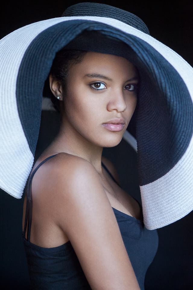 Female model photo shoot of Bianca Tejada