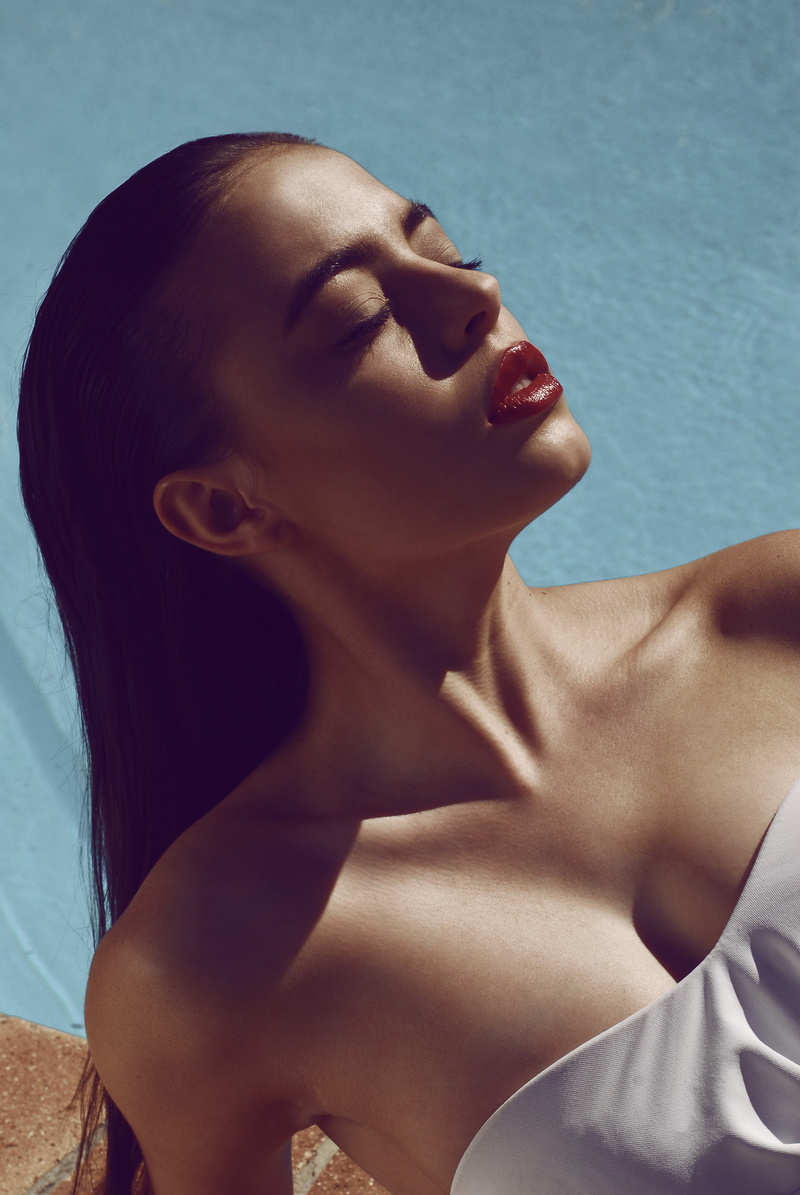 Female model photo shoot of Satya Schmitz 