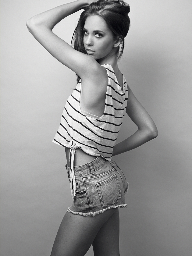 Female model photo shoot of Jessa Leigh in London