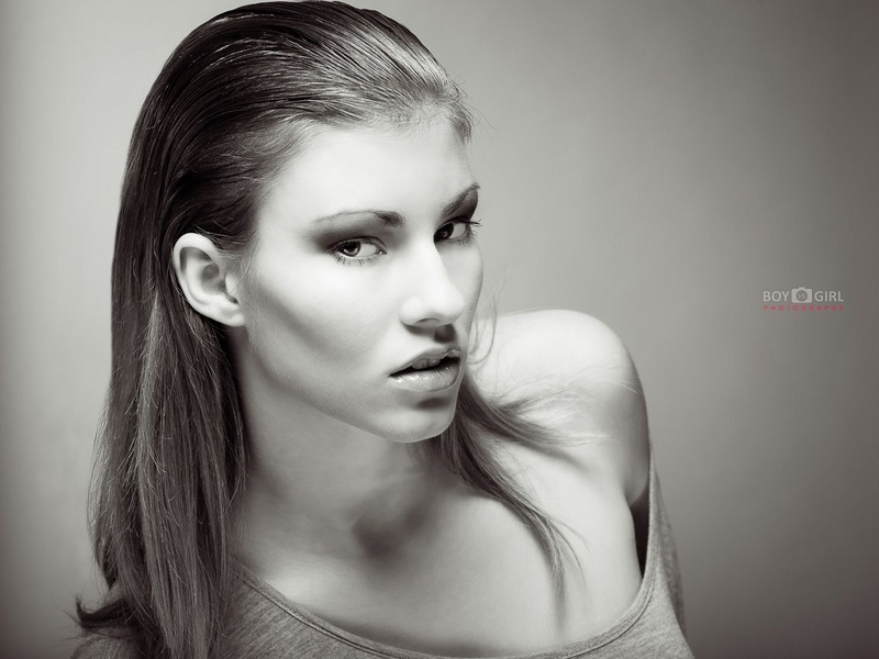 Female model photo shoot of Jesssicajo HairMUA and kelley terese by Boy vs Girl Photography