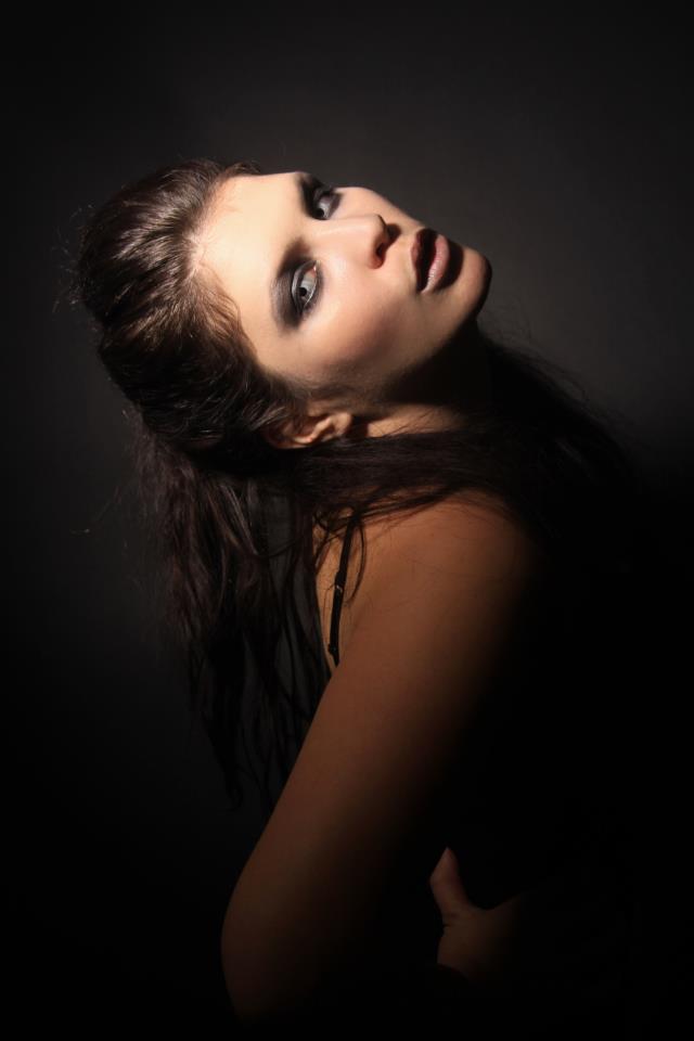 Female model photo shoot of Stephanie Reyerson