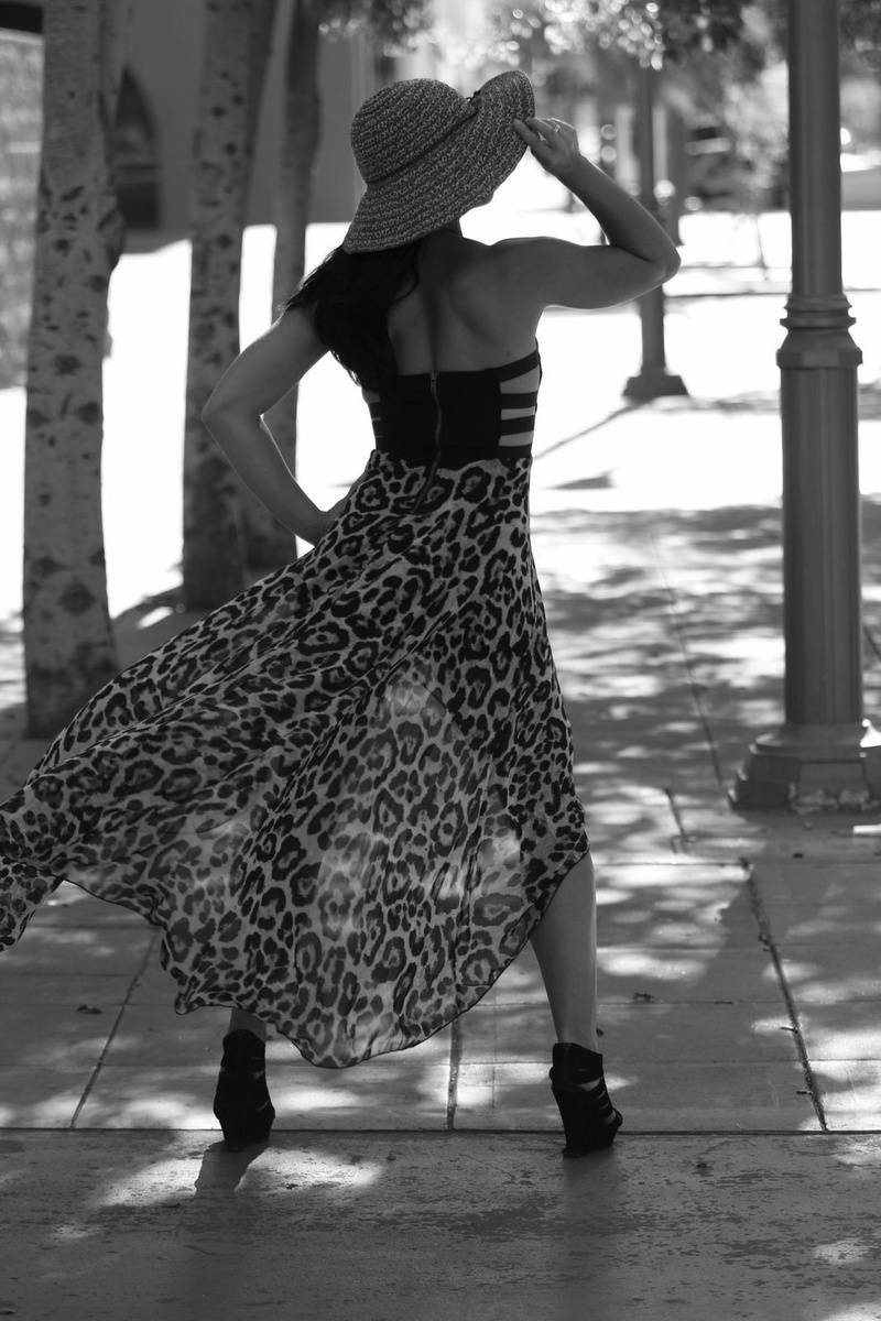 Female model photo shoot of MichelleLynn by Rich Clark Photography