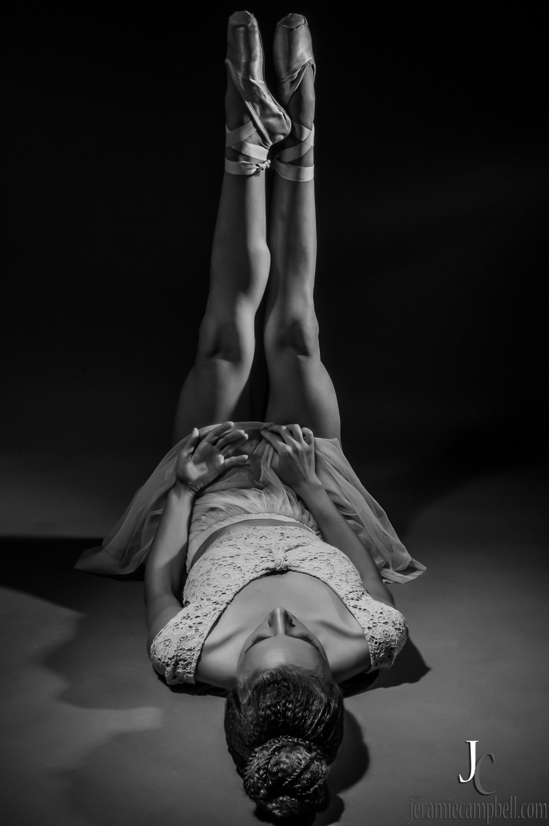 Female model photo shoot of Chelsea Bruce