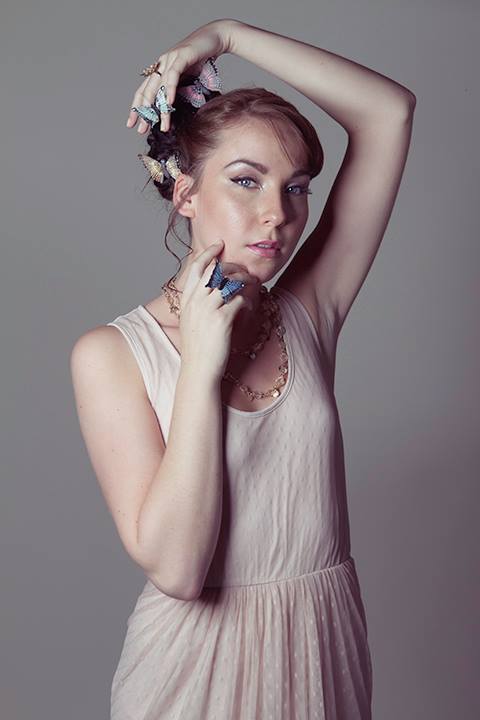 Female model photo shoot of Rebecca Redshaw