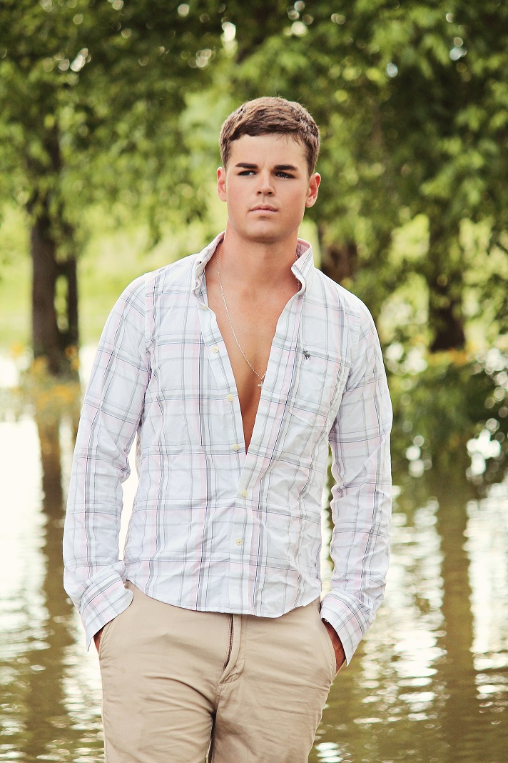 Male model photo shoot of Scott Collins