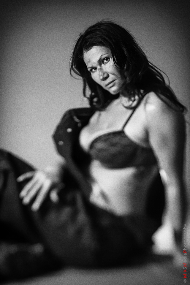 Female model photo shoot of Pocahontas00