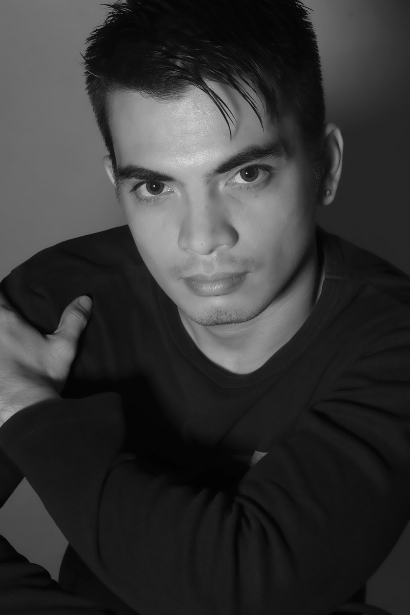 Male model photo shoot of Riv-yan