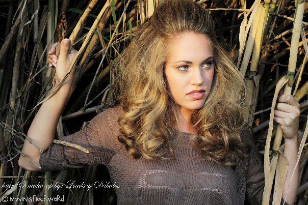Female model photo shoot of Lindsay Dabalos